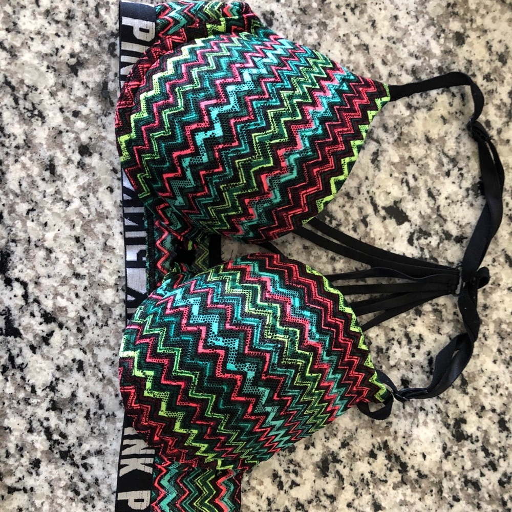 Pink Victoria’s Secret 34C push-up bra